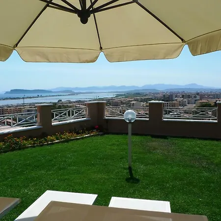 Visit Cagliari - Private Garden On Poetto Beach *